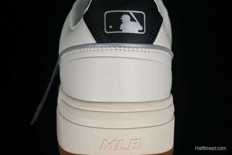 MLB Chunky Liner Basic New York Yankees Thick Sole Platform Sneakers with 6cm Height Increase - 3ASXCA12N50IVS