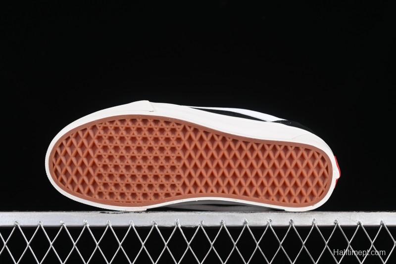 Vans Classics Knu Skool Retro Skate Shoes with Chunky Silhouette - VN0009QCBF2