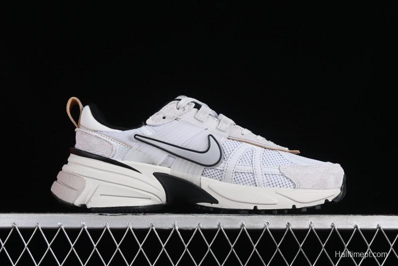 Nike Runtekk V2K Retro Low-Top Running Shoes with Cushlon Midsole and Distressed Effect - FN6703-002