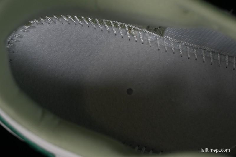 Nike SB Dunk Low UN Collaboration - White Green Swoosh Anniversary Custom Low-Top Casual Skate Shoes - DQ1098-359