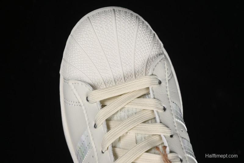 Adidas Superstar HQ6668 Casual Sneakers with Shell Toe Design