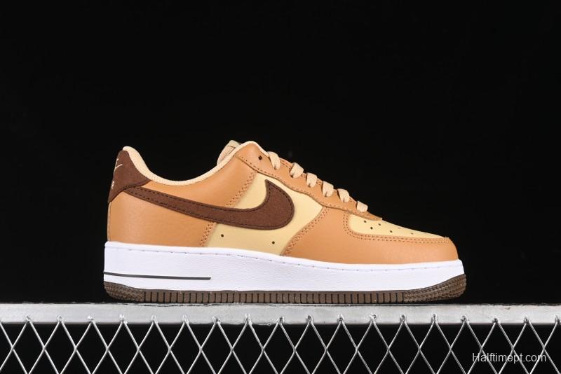 Nike Air Force 1 '07 Low Casual Sneakers with Full-Length Air Cushion - HQ3905-200