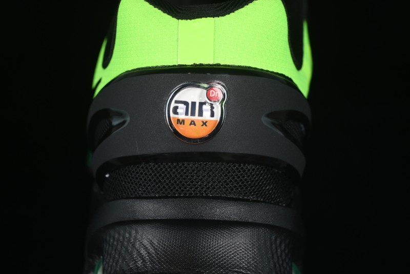 Nike Air Max Dn8 Running Shoes with Dynamic Air Cushion Technology - FQ7860-017