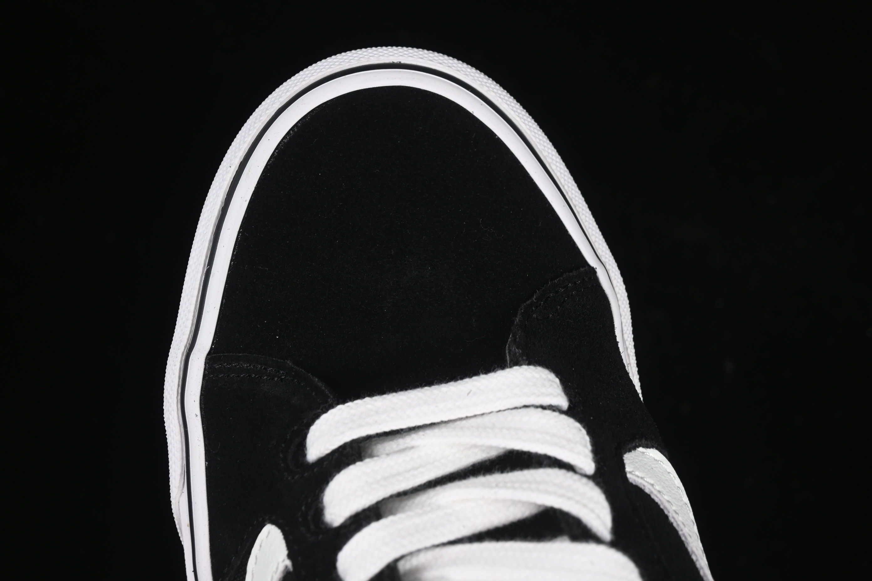 Vans Faulkner Low Top Casual Skate Shoes - VN000SJVC4R
