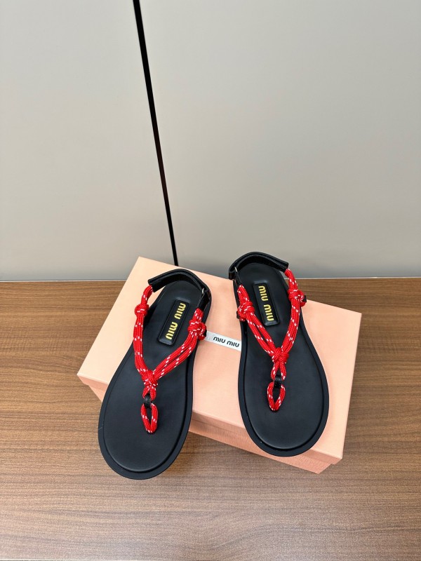 2025 Women Miu Miu Black Red Leather Sandals