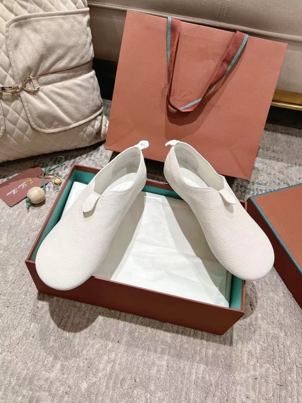 2025 Women LP White Leather Casual Shoes LY00300