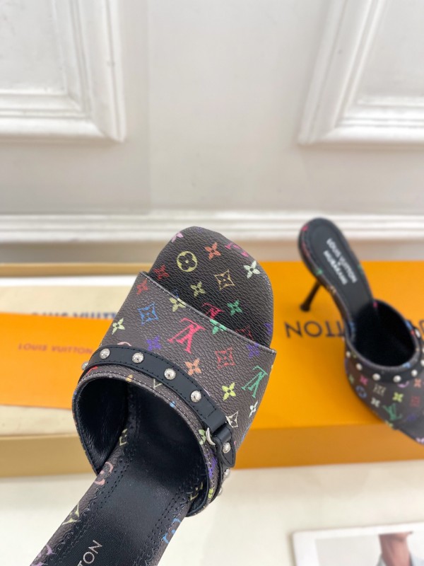 2025 Women Louis Vuitton Multicolor Leather Slippers KFY00290