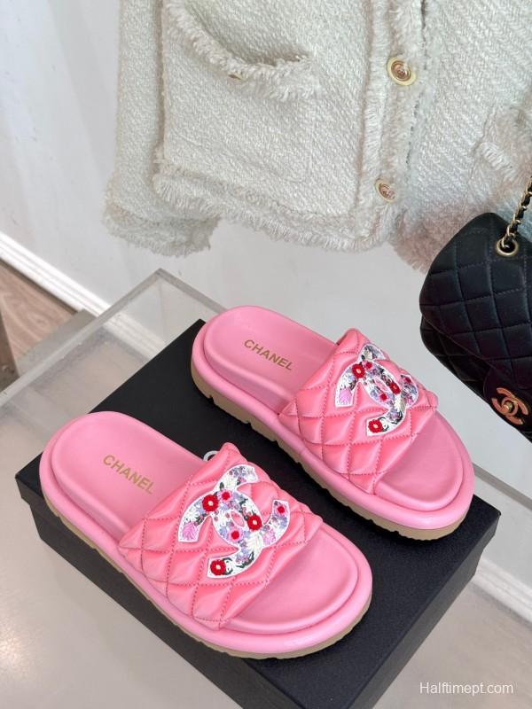 2025 CHANEL Pink Quilted Leather Slippers KFY00260