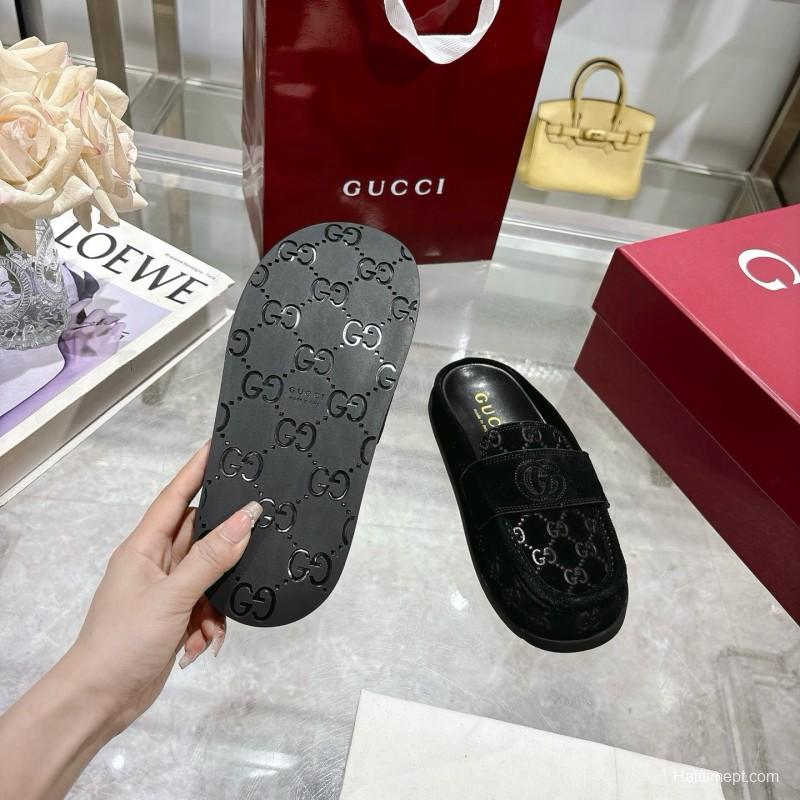 2025 Women Gucci Black Suede Slippers Embossed GG LY00270