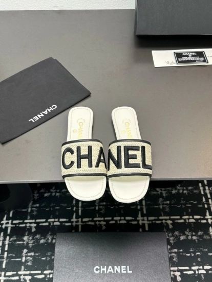 2025 Women CHANEL White Black Canvas Slippers