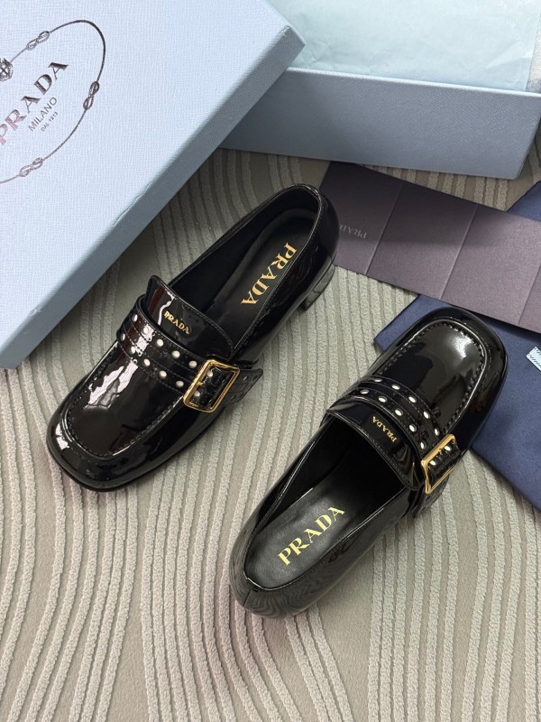 2025 Women Prada Black Patent Leather Mary Jane Loafer