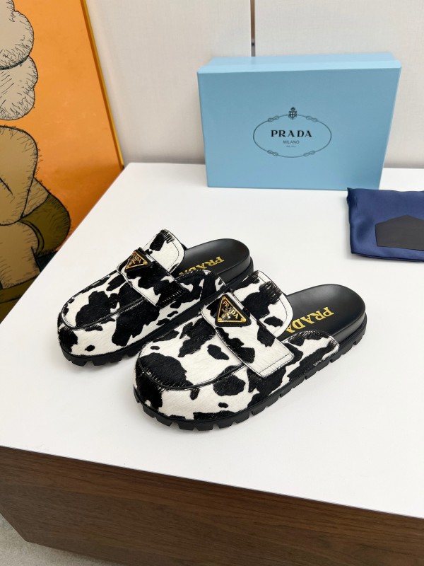 2025 Women Prada Black White Calf Hair Slippers LY00270