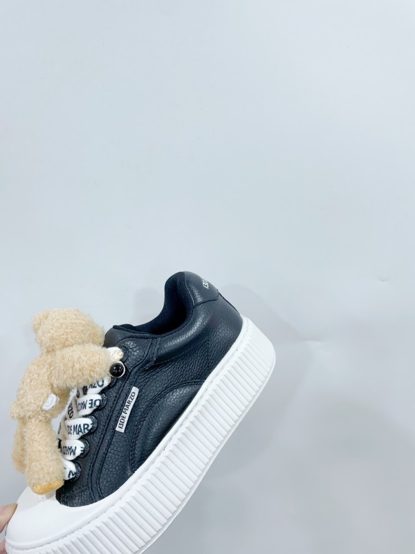 2025 Women 13DE MARZO Black White Leather Casual Sneakers Plush Toy KFY00300