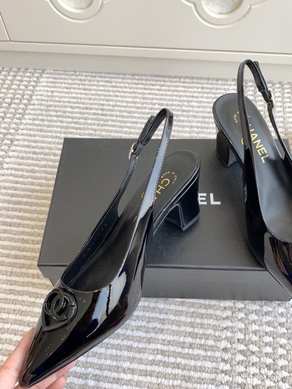 2025 Women Chanel Black Patent Leather Slingback Pumps Heart CC KFY00300