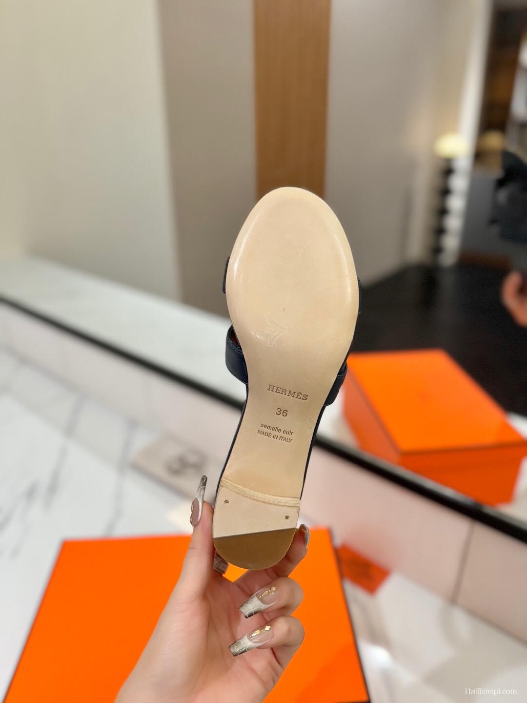 2025 Women Hermès Black Leather Heeled Slippers