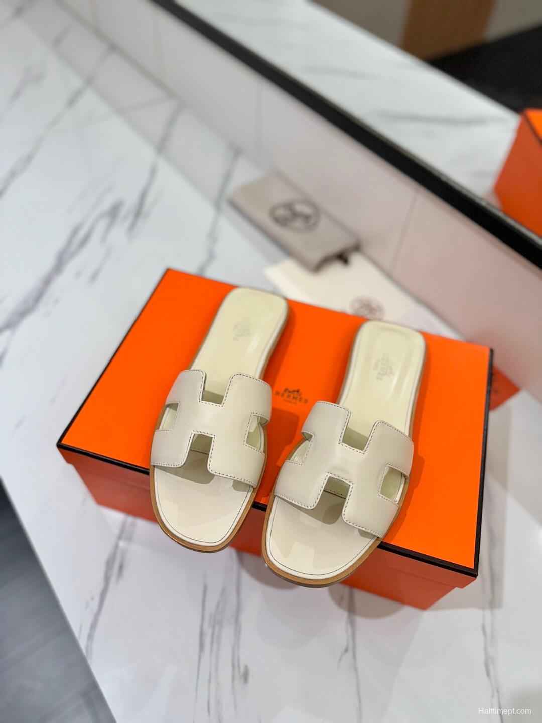 2025 Women Hermès Beige Leather Slippers