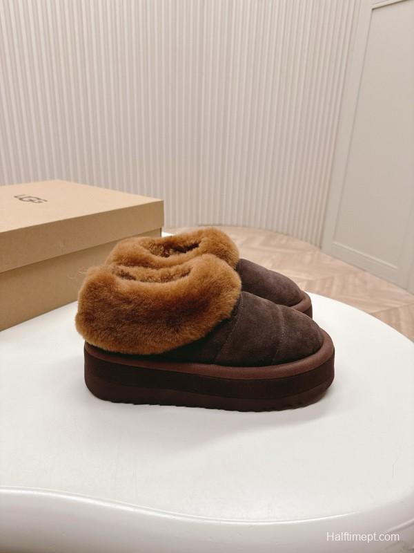 2024 Women UGG Brown Sheepskin Slippers MJ00280