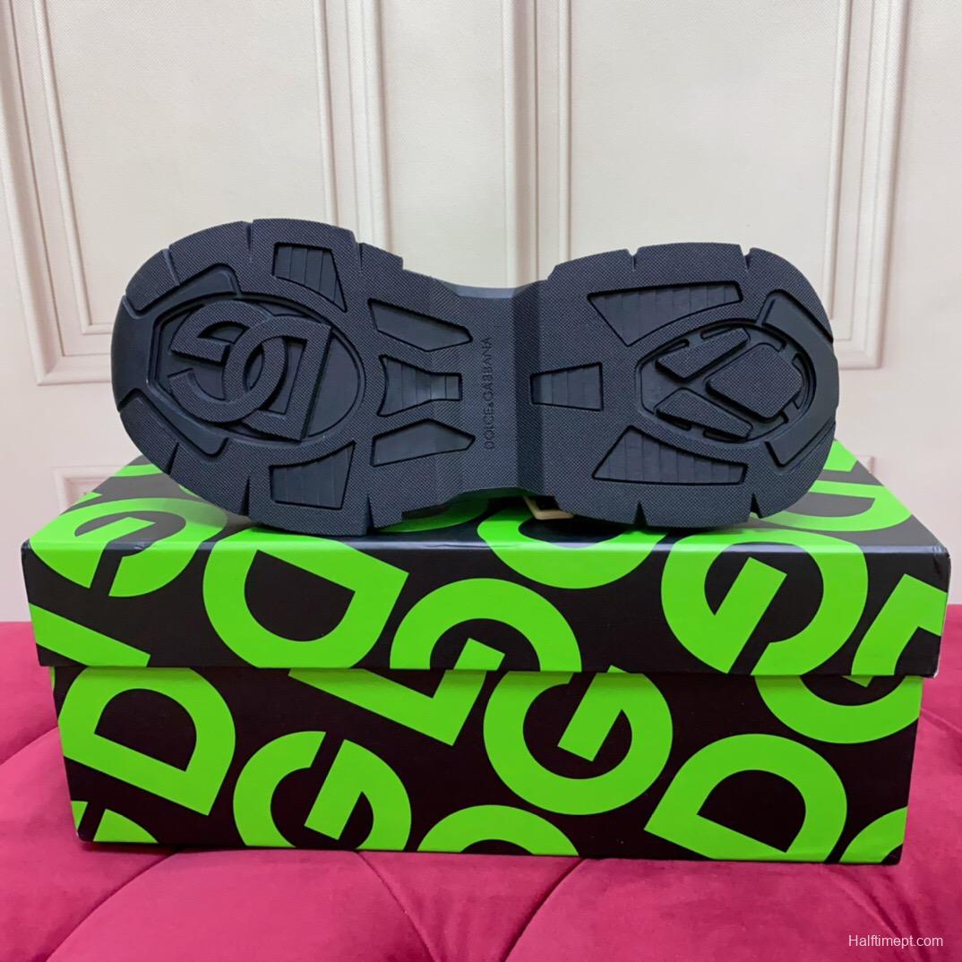 2025 Unisex Dolce & Gabbana Black Beige Leather Sneakers DG LY00340