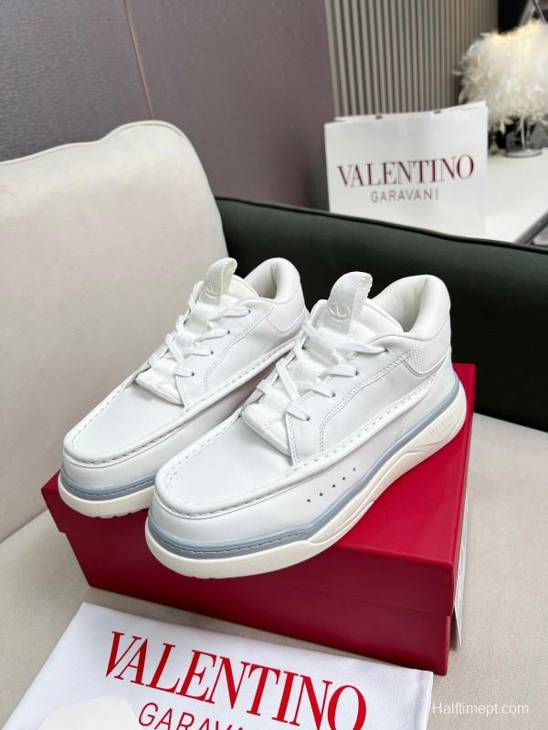 2025 Unisex Valentino White Leather Sneakers RUNBOOT LY00390