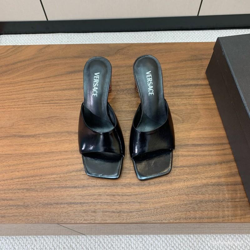 2025 VERSACE Black Leather Slippers