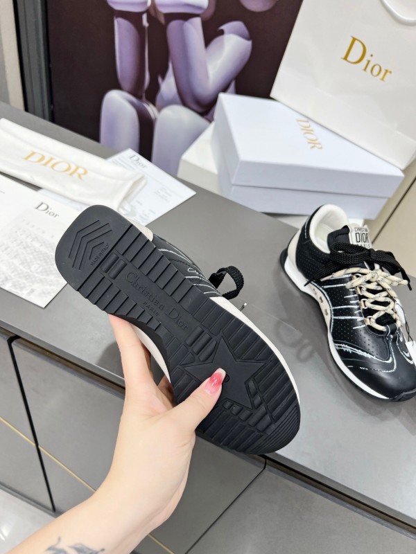 2025 Women Dior Black White Leather Sneakers Handwritten Logo KFY00290
