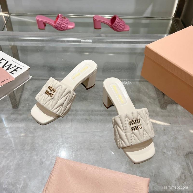 2025 Women Miu Miu White Sheepskin Sandals Embroidered KFY00250