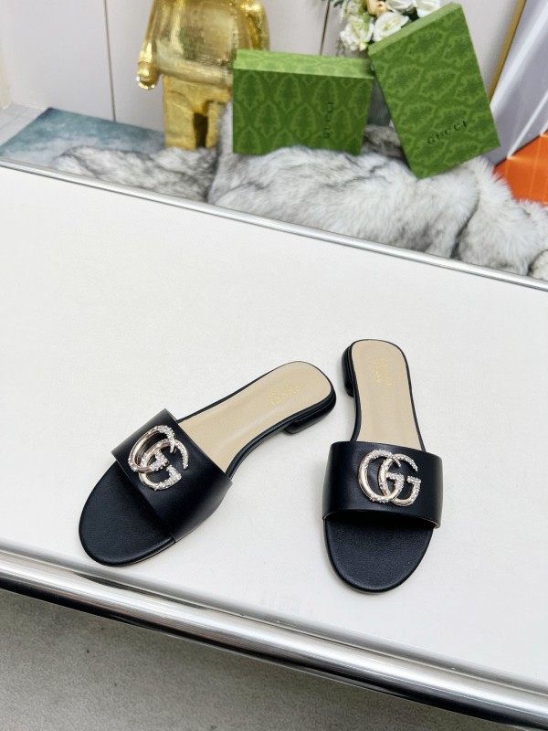 2025 Gucci Black Leather Slippers Double G Buckle MJ00190