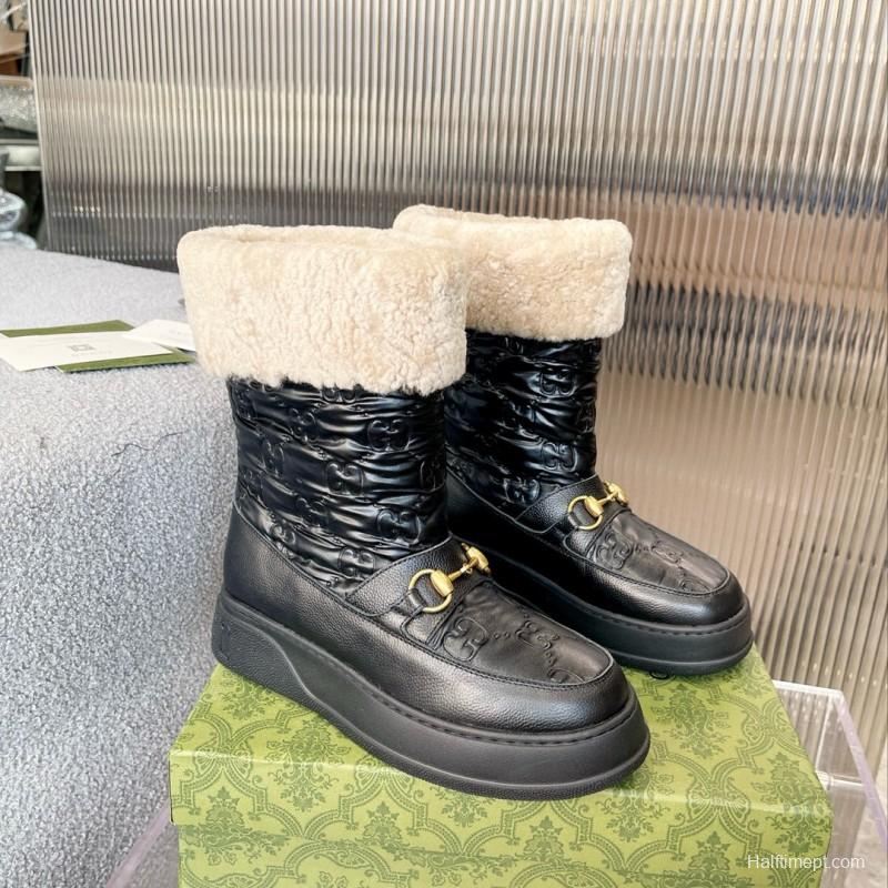 2024 Women Gucci Black Sheepskin Snow Boots Metallic Hardware MJ00420