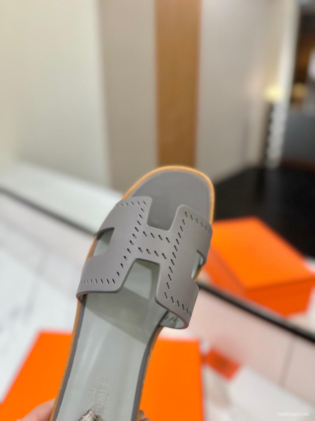 2025 Women Hermès Gray Leather Slippers