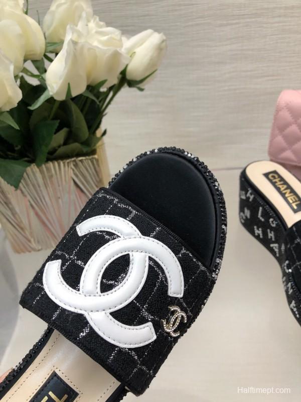 2025 Women Chanel Black Fabric Wedge Platform Slippers LY00320