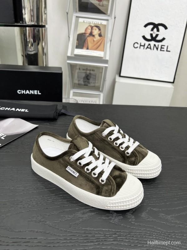 2025 Women Chanel Army Green Suede Casual Sneakers