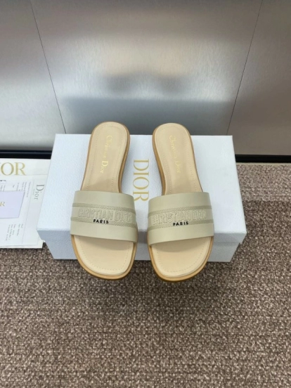 2025 Women Dior Beige Leather Slippers Embroidered KFY00300