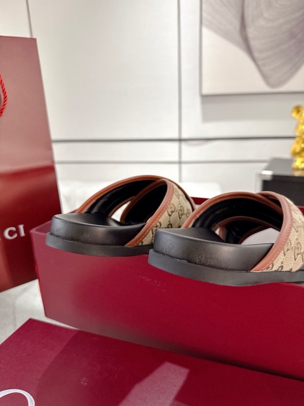 2025 Unisex Gucci Beige Brown Canvas Leather Slippers Double G Embossed AS00240