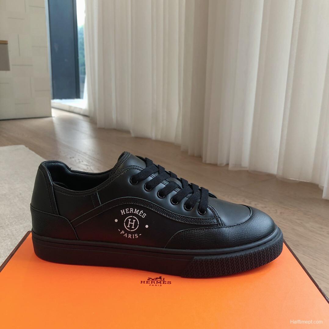 2025 Unisex Hermès Black Leather Sneakers AS00380