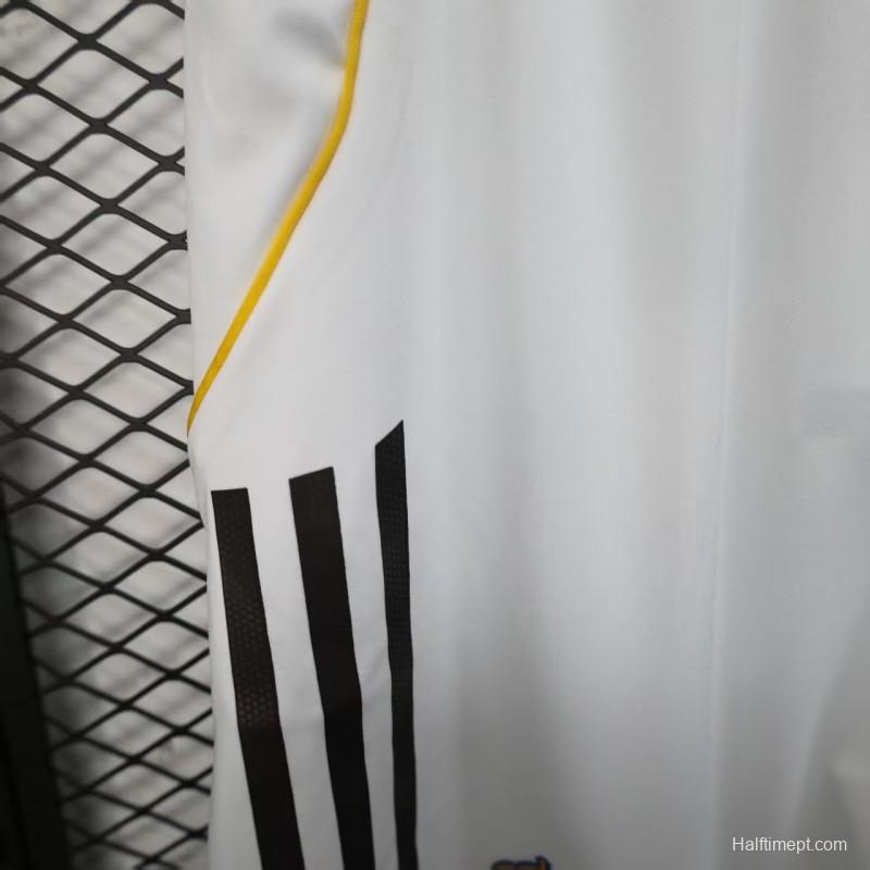 Player Version 25/26 Real Madrid Home Shorts