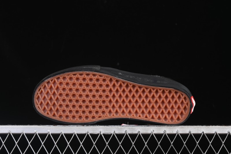 Vans Safe Brady Low Retro Casual Skateboarding Shoes - VN000EEHBKA