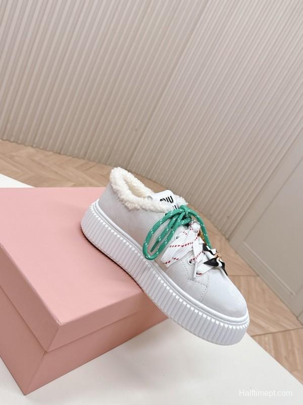 MIUMIU 3D Embroidered Platform Casual Shoes - LY00320/LY00340