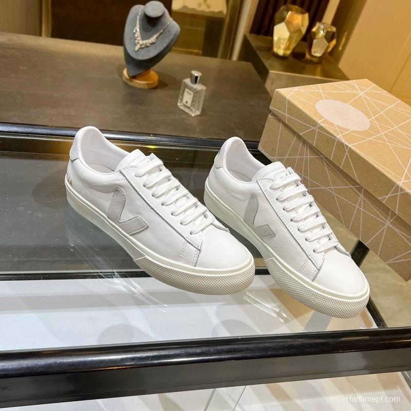 VEJA Classic White Sneakers V Logo Lace-Up Retro Flat Platform Casual Sports Shoes - LY00220