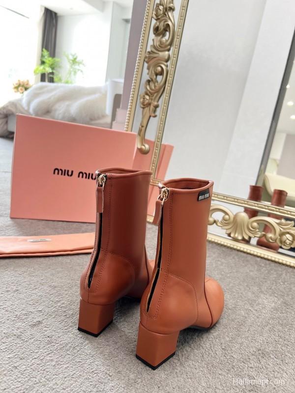 Miu Miu Fall/Winter 2025 Runway Dreamy Night City Heels - LY00290