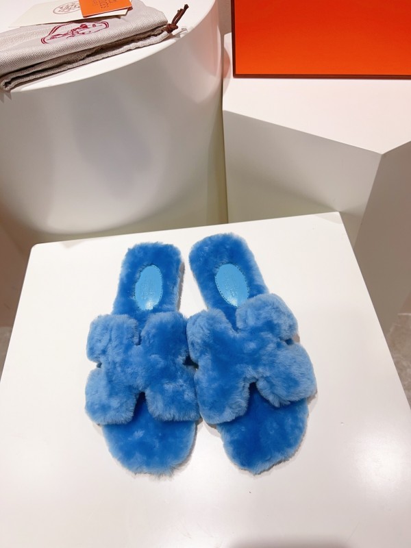 Hermès Teddy Wool H Slippers Flat Sole Fur Slides - LY00240