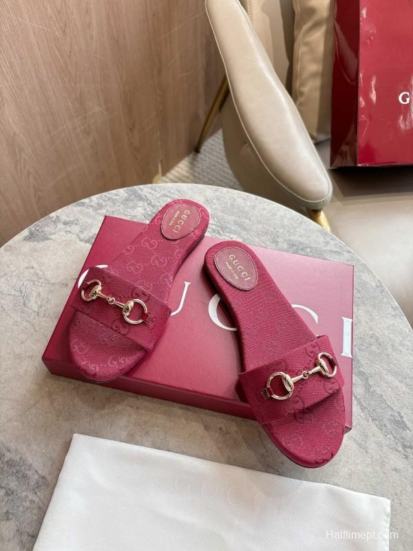 Gucci 2025/SS Leather Mule Sandals with Light Gold Horsebit Detail - LY00280