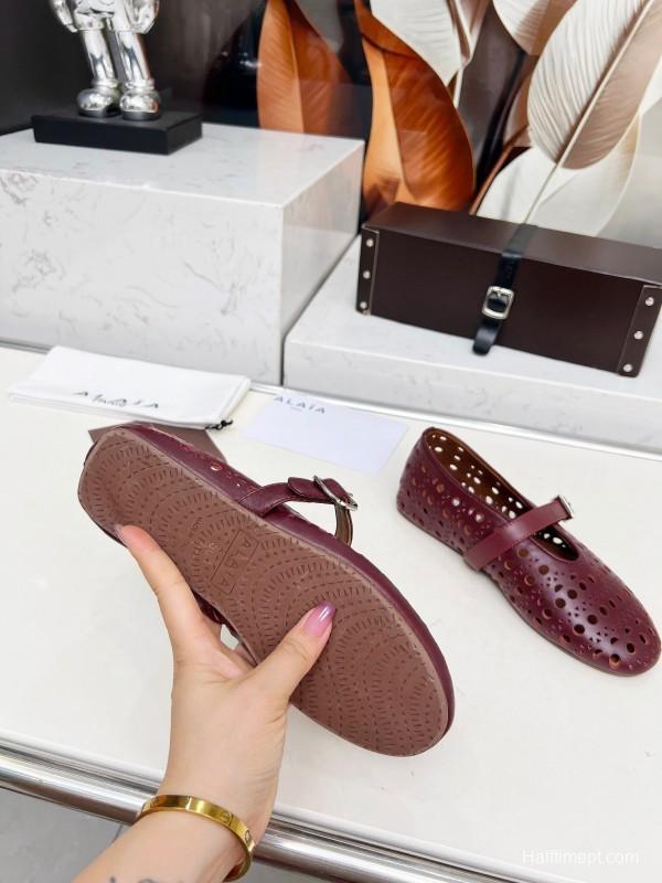 Alaia 2025/SS Perforated Ballet Flats - LY00320