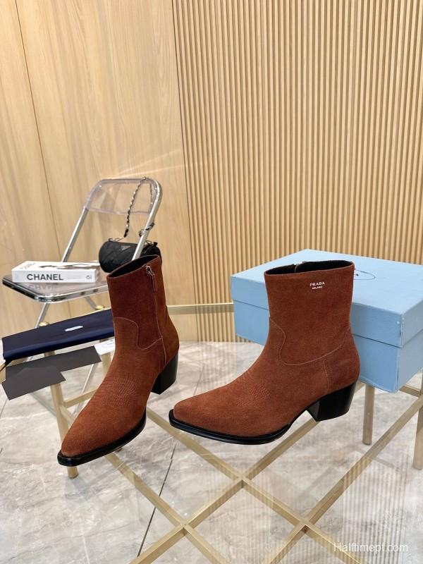 Prada Classic Pointed Boots 2025 SS Collection - L Y00330