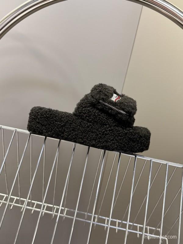 Balenciaga 2025/SS Couple Edition Coca-Cola Logo Furry Slippers - KFY00230