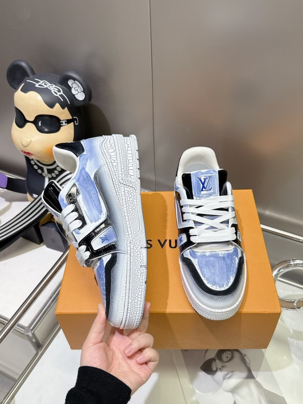 Louis Vuitton Trainer Basketball Series Crackle Glaze Process Sneakers - LY00490