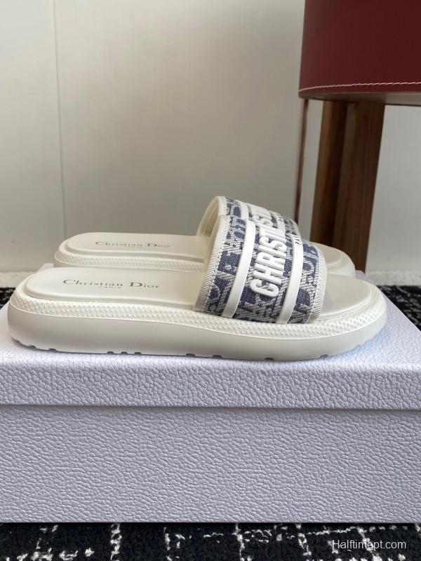 Dior Spring Summer 2025 Latest Ultra-Light Foam Sole Beach Sandals - KFY00260