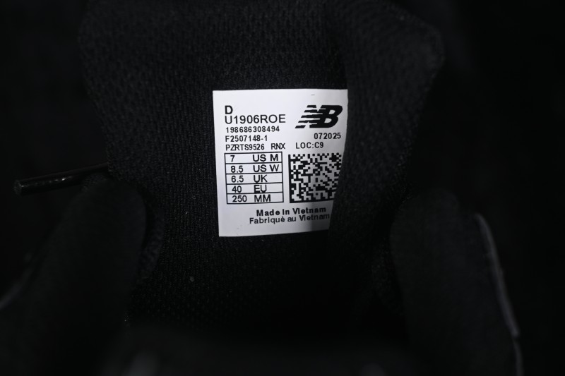 New Balance 1906 Retro Running Shoes with Breathable Mesh and Cushioning - U1906ROE