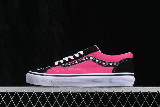 Vans Old Skool Low-Top Casual Skateboarding Shoes with Classic Side Stripe - VN000E8VHLE