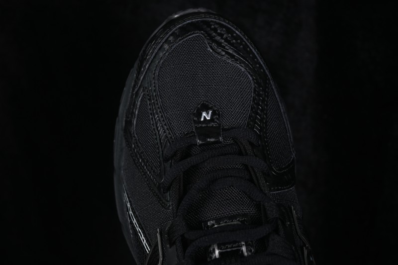 New Balance 1906 Series Retro Dad Style Running Shoes with T-Beam Arch Support and Visible Heel Cushioning - U1906ROE
