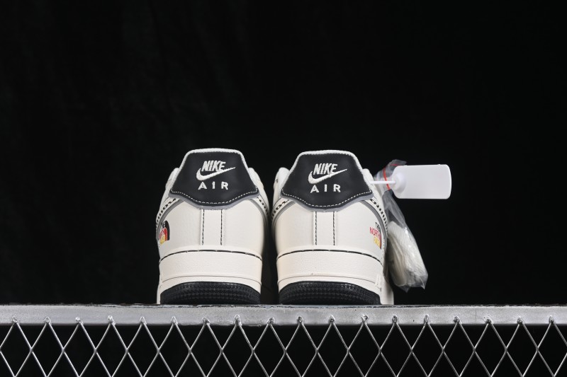 Nike Air Force 1 '07 Low Collaboration Casual Skateboarding Shoes with Full-Length Air Cushion - DD1982-349